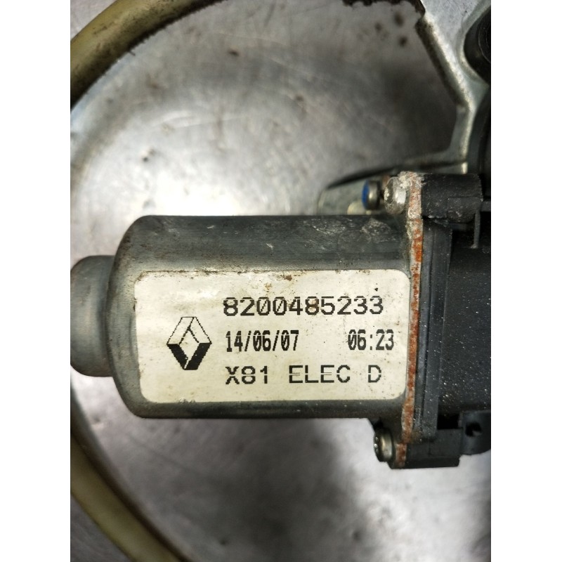 Recambio de elevalunas trasero derecho para renault espace iv (jk0/1_) 2.0 dci (jk02, jk03) referencia OEM IAM 8200485233 5P 200