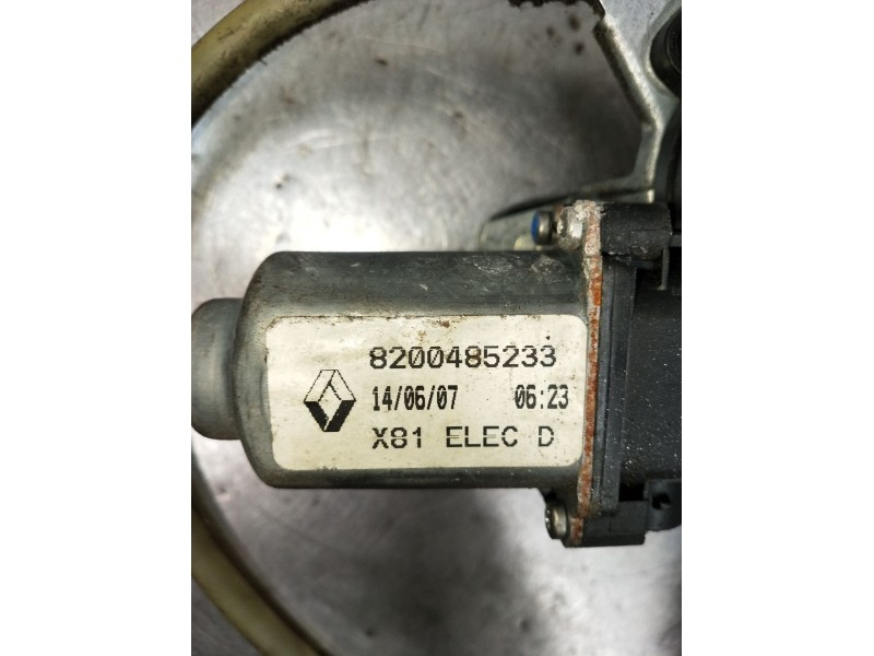 Recambio de elevalunas trasero derecho para renault espace iv (jk0/1_) 2.0 dci (jk02, jk03) referencia OEM IAM 8200485233 5P 200
