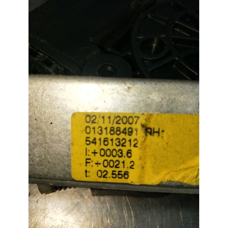 Recambio de elevalunas delantero derecho para opel corsa d (s07) 1.4 (l08, l68) referencia OEM IAM 013188491 5P 2006