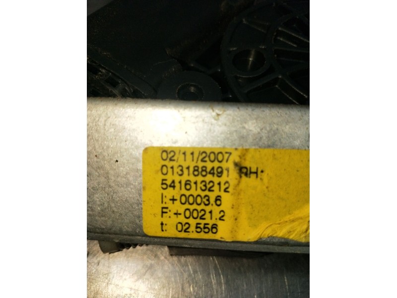 Recambio de elevalunas delantero derecho para opel corsa d (s07) 1.4 (l08, l68) referencia OEM IAM 013188491 5P 2006