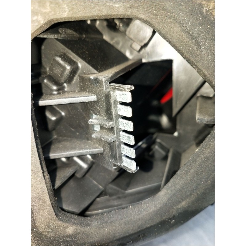 Recambio de piloto trasero derecho para opel corsa d (s07) 1.4 (l08, l68) referencia OEM IAM 13269051 89318821 2006