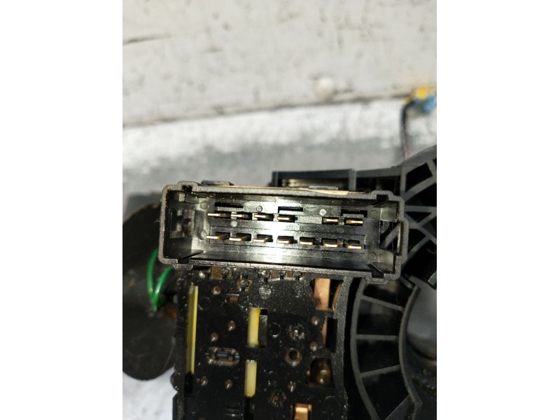 Recambio de mando luces para renault espace iv (jk0/1_) 2.0 dci (jk02, jk03) referencia OEM IAM 8200328896  2006