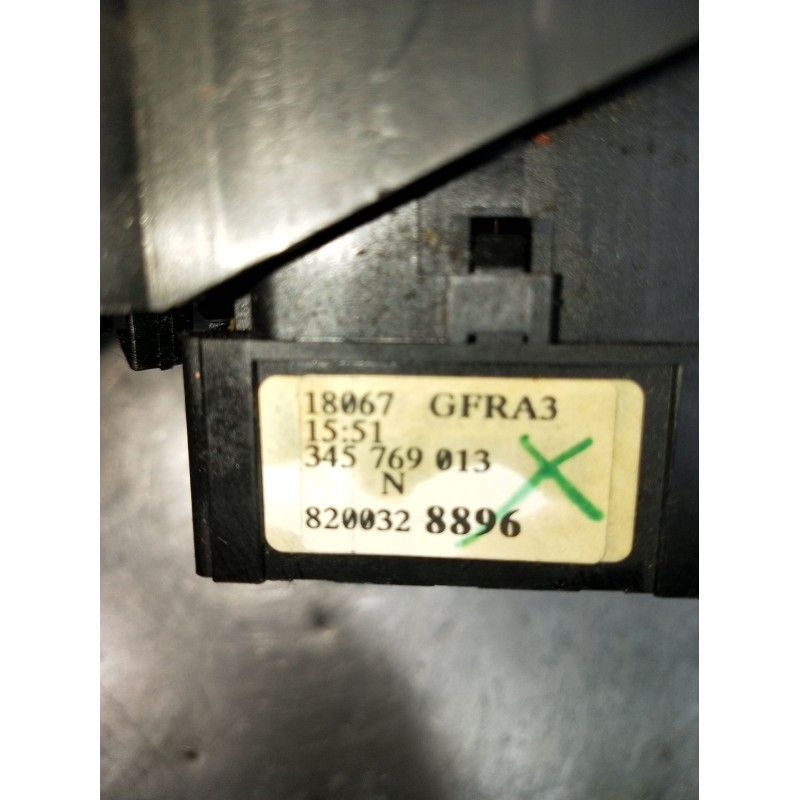 Recambio de mando luces para renault espace iv (jk0/1_) 2.0 dci (jk02, jk03) referencia OEM IAM 8200328896  2006