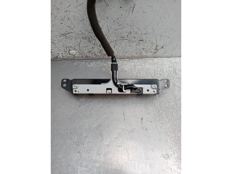 Recambio de pantalla multifuncion para mazda rx-8 (se) básico (170kw) referencia OEM IAM F151611J0 14789600 2003
