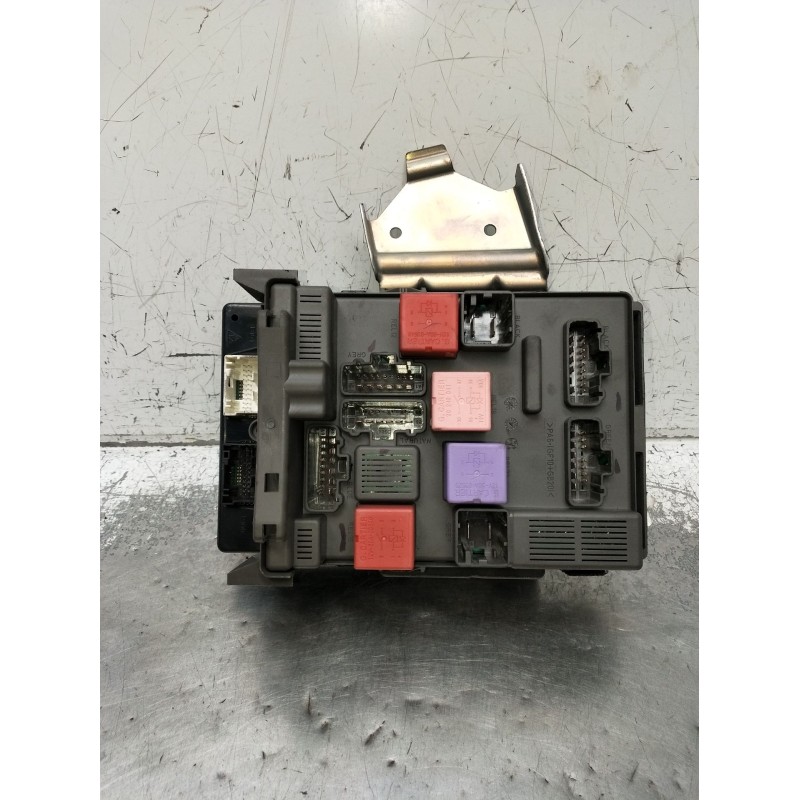 Recambio de caja reles / fusibles para renault espace iv (jk0/1_) 2.0 dci (jk02, jk03) referencia OEM IAM 8200692826 8200645926 