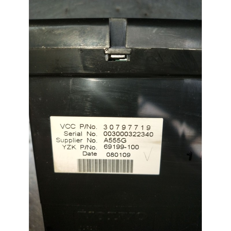 Recambio de pantalla multifuncion para volvo c30 (533) 1.6 d referencia OEM IAM 30797719 69199100 2007