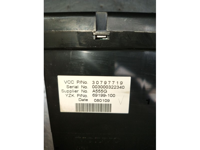Recambio de pantalla multifuncion para volvo c30 (533) 1.6 d referencia OEM IAM 30797719 69199100 2007