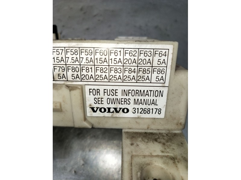 Recambio de caja reles / fusibles para volvo c30 (533) 1.6 d referencia OEM IAM 31268178  2007