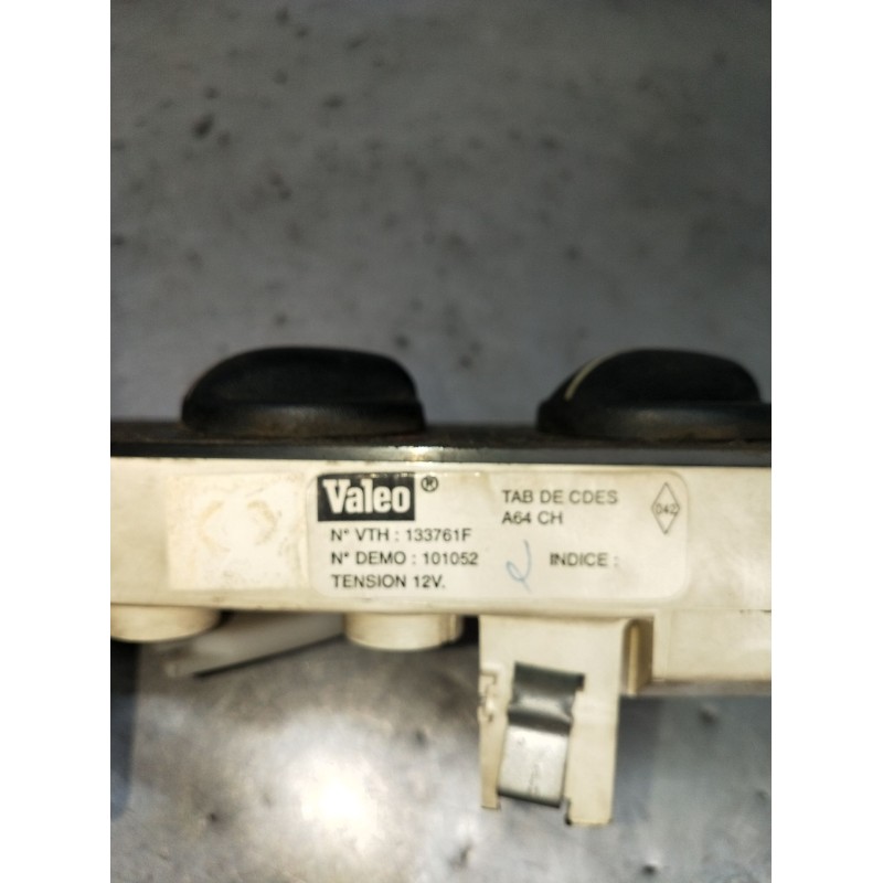 Recambio de mando calefaccion / aire acondicionado para renault master ii furgoneta (fd) 2.8 dti referencia OEM IAM 133761F 1010
