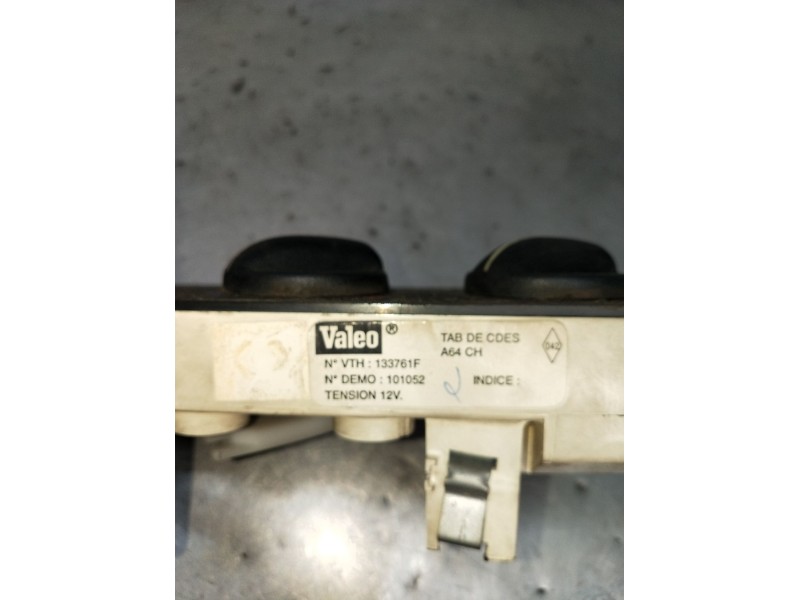 Recambio de mando calefaccion / aire acondicionado para renault master ii furgoneta (fd) 2.8 dti referencia OEM IAM 133761F 1010