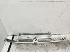 Recambio de rejilla delantera para renault master ii furgoneta (fd) 2.8 dti referencia OEM IAM   1998 2