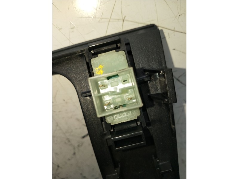 Recambio de mando elevalunas delantero izquierdo para mercedes-benz clk (c208) clk 320 (208.365) referencia OEM IAM 2088202910 0