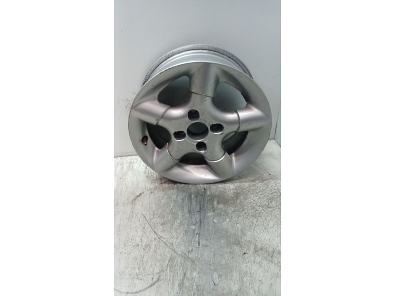 Recambio de juego llantas para renault clio i (b/c57_, 5/357_) 1.9 d (b/c/s576, b/c/s57l) referencia OEM IAM 6J14H2 ET33 