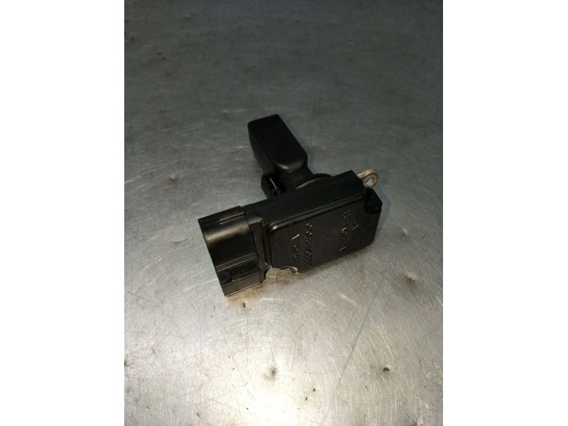Recambio de caudalimetro para toyota corolla verso (zer_, zze12_, r1_) 2.0 d-4d (cur10_) referencia OEM IAM 2220427010 AFH70M23 
