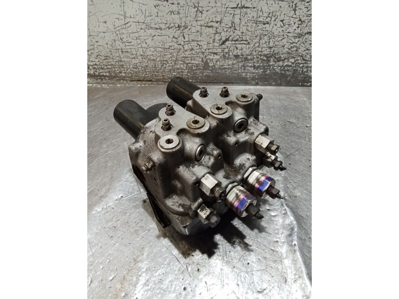 Recambio de abs para chrysler voyager ii (es) 2.5 td referencia OEM IAM 2822531 560062050 TLCBC000062060