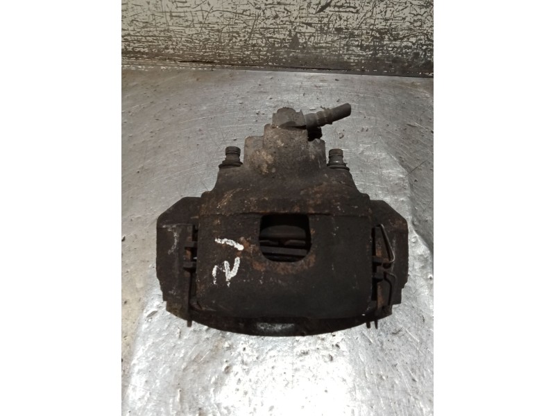 Recambio de pinza freno delantera izquierda para chrysler voyager ii (es) 2.5 td referencia OEM IAM   
