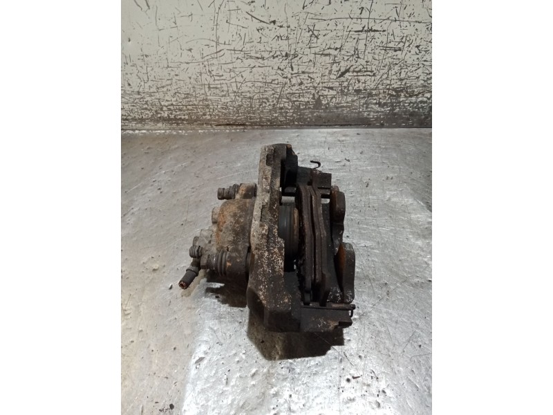 Recambio de pinza freno delantera izquierda para chrysler voyager ii (es) 2.5 td referencia OEM IAM   