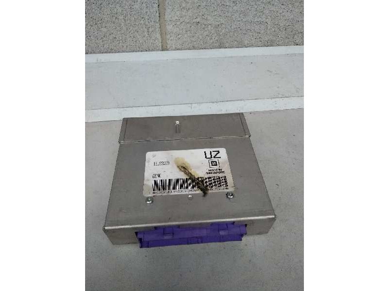 Recambio de centralita motor uce para opel vectra a 1.8 cat referencia OEM IAM 16183169 UZ BCNK