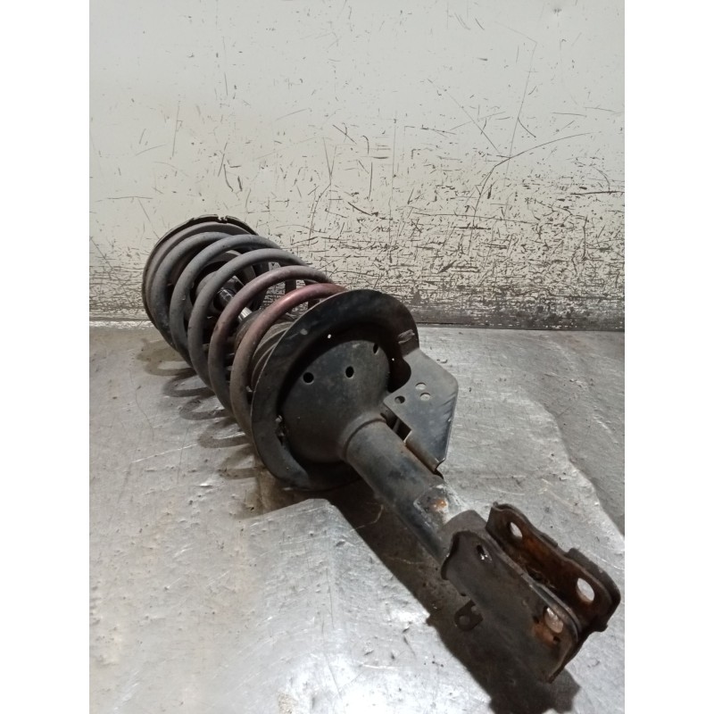 Recambio de amortiguador delantero izquierdo para chrysler voyager ii (es) 2.5 td referencia OEM IAM   