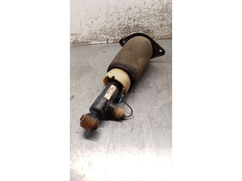Recambio de amortiguador trasero derecho para audi allroad c5 (4bh) 2.5 tdi quattro referencia OEM IAM 4Z7616020  06