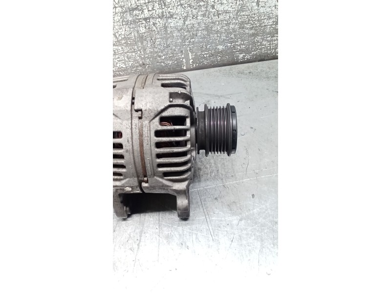 Recambio de alternador para seat ibiza ii (6k1) 1.9 tdi referencia OEM IAM 038903023K 0124315001 70A
