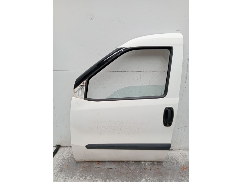 Recambio de puerta delantera izquierda para fiat doblo cargo (263_) 1.3 d multijet (263wxu1a) referencia OEM IAM   