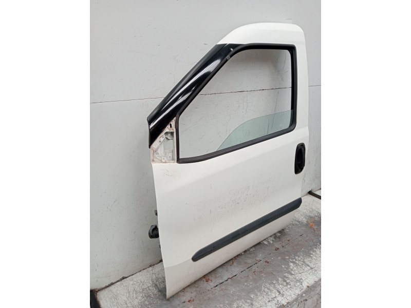 Recambio de puerta delantera izquierda para fiat doblo cargo (263_) 1.3 d multijet (263wxu1a) referencia OEM IAM   