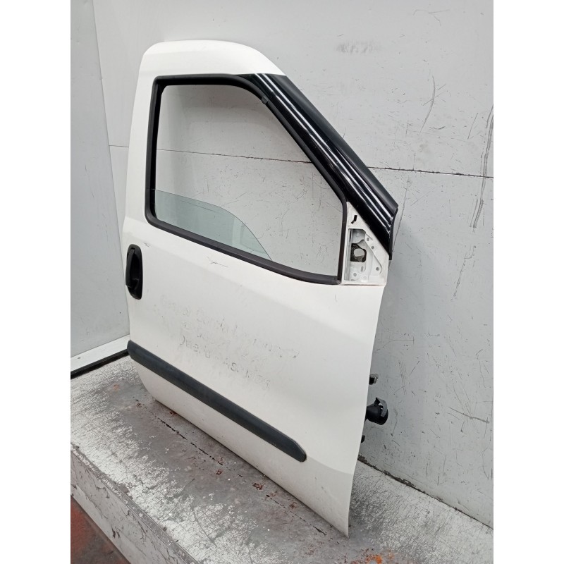 Recambio de puerta delantera derecha para fiat doblo cargo (263_) 1.3 d multijet (263wxu1a) referencia OEM IAM   