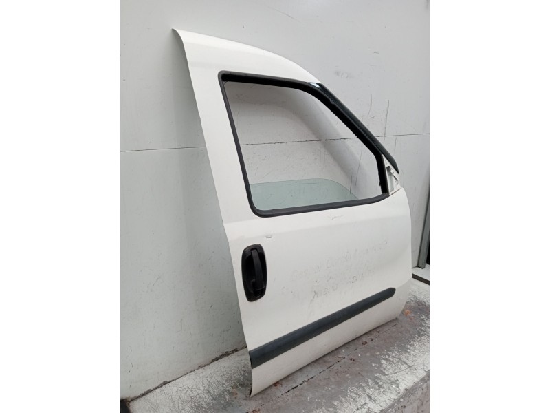 Recambio de puerta delantera derecha para fiat doblo cargo (263_) 1.3 d multijet (263wxu1a) referencia OEM IAM   