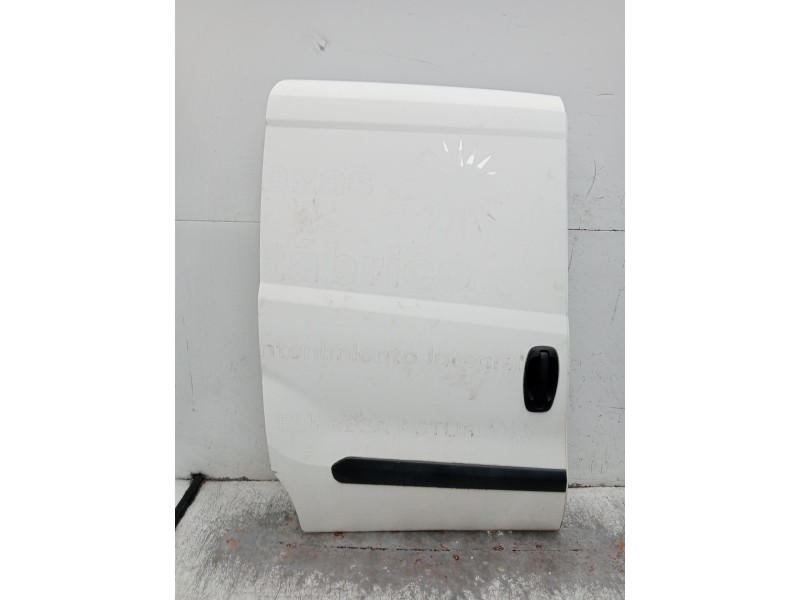 Recambio de puerta lateral corredera derecha para fiat doblo cargo (263_) 1.3 d multijet (263wxu1a) referencia OEM IAM   