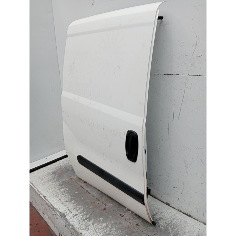 Recambio de puerta lateral corredera derecha para fiat doblo cargo (263_) 1.3 d multijet (263wxu1a) referencia OEM IAM   