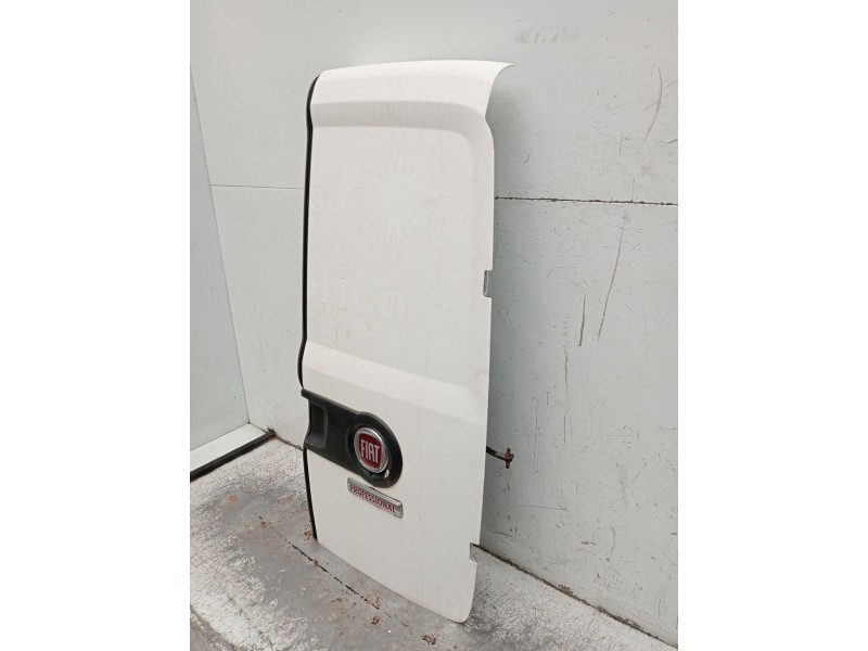 Recambio de puerta trasera derecha para fiat doblo cargo (263_) 1.3 d multijet (263wxu1a) referencia OEM IAM   