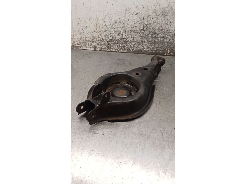 Recambio de brazo suspension inferior trasero izquierdo para chevrolet captiva (c100, c140) 2.0 d 4wd referencia OEM IAM  POSTER