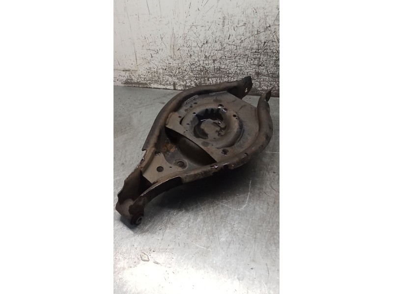 Recambio de brazo suspension inferior trasero izquierdo para chevrolet captiva (c100, c140) 2.0 d 4wd referencia OEM IAM  POSTER