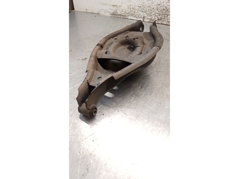 Recambio de brazo suspension inferior trasero derecho para chevrolet captiva (c100, c140) 2.0 d 4wd referencia OEM IAM  POSTERIO