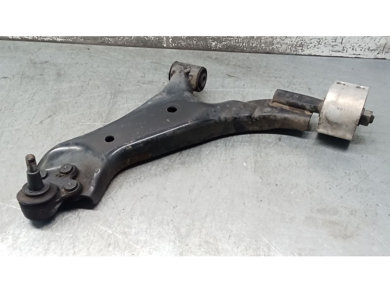Recambio de brazo suspension inferior delantero izquierdo para chevrolet captiva (c100, c140) 2.0 d 4wd referencia OEM IAM 96819