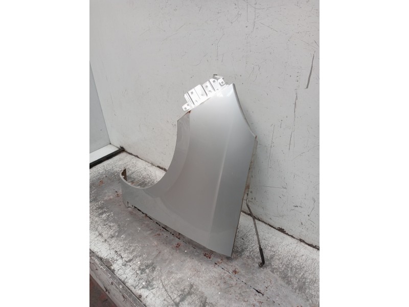 Recambio de aleta delantera izquierda para tata indica vista 1.3 crdi referencia OEM IAM   2012