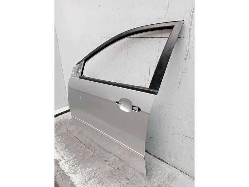 Recambio de puerta delantera izquierda para tata indica vista 1.3 crdi referencia OEM IAM  5P 2012