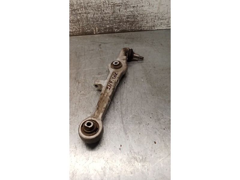Recambio de brazo suspension inferior delantero izquierdo para audi allroad c5 (4bh) 2.5 tdi quattro referencia OEM IAM  ANTERIO