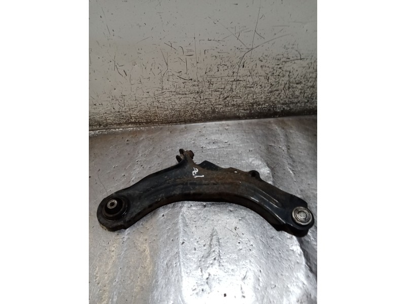 Recambio de brazo suspension inferior delantero izquierdo para renault megane ii (bm0/1_, cm0/1_) 1.9 dci (bm0g, cm0g) referenci