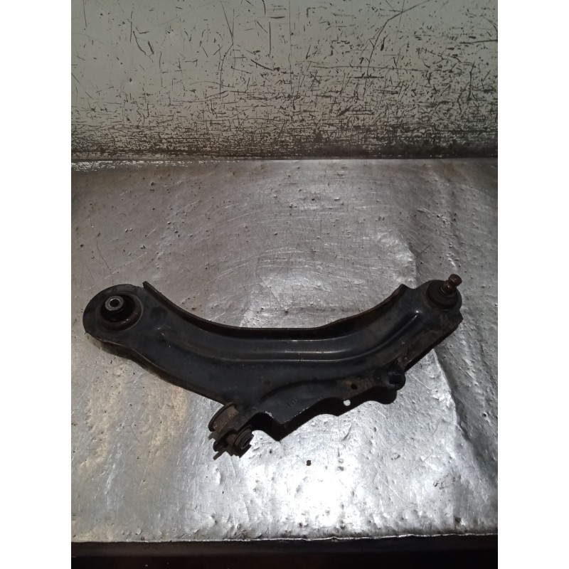 Recambio de brazo suspension inferior delantero izquierdo para renault megane ii (bm0/1_, cm0/1_) 1.9 dci (bm0g, cm0g) referenci