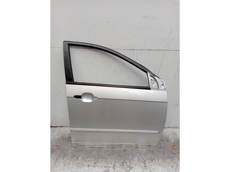 Recambio de puerta delantera derecha para tata indica vista 1.3 crdi referencia OEM IAM  5P 2012