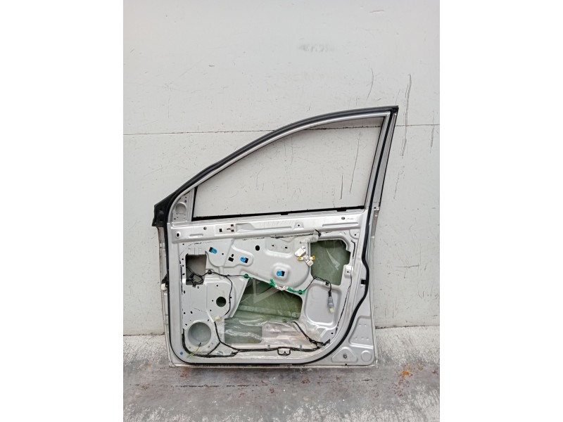 Recambio de puerta delantera derecha para tata indica vista 1.3 crdi referencia OEM IAM  5P 2012