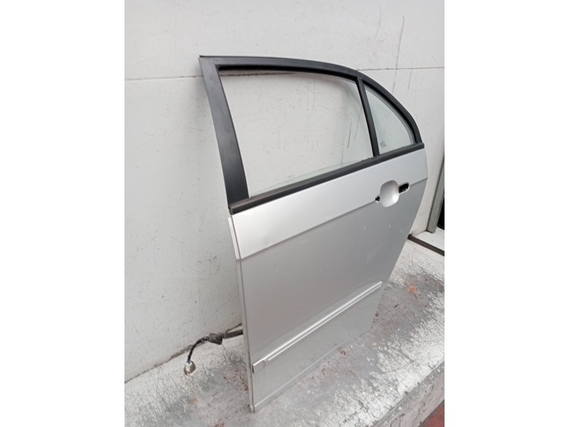 Recambio de puerta trasera izquierda para tata indica vista 1.3 crdi referencia OEM IAM  5P 2012