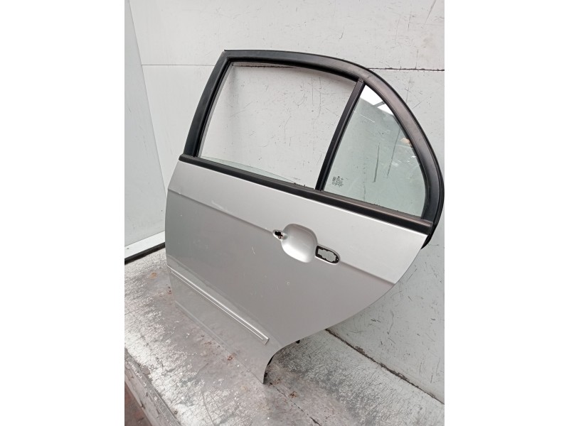 Recambio de puerta trasera izquierda para tata indica vista 1.3 crdi referencia OEM IAM  5P 2012