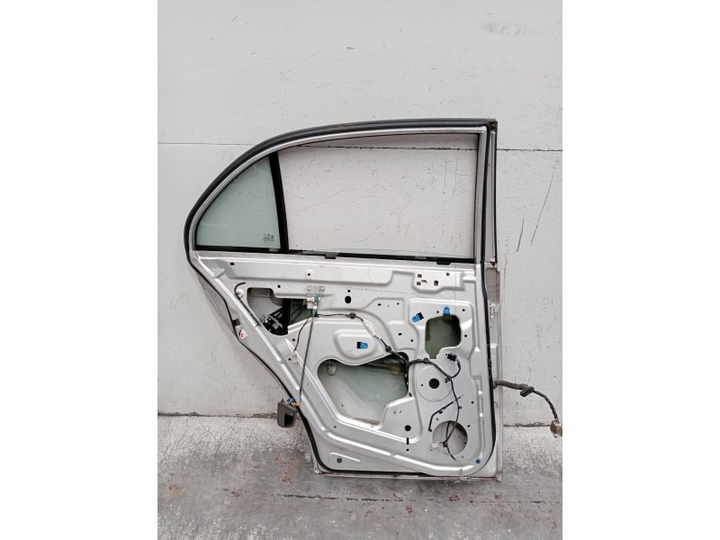 Recambio de puerta trasera izquierda para tata indica vista 1.3 crdi referencia OEM IAM  5P 2012