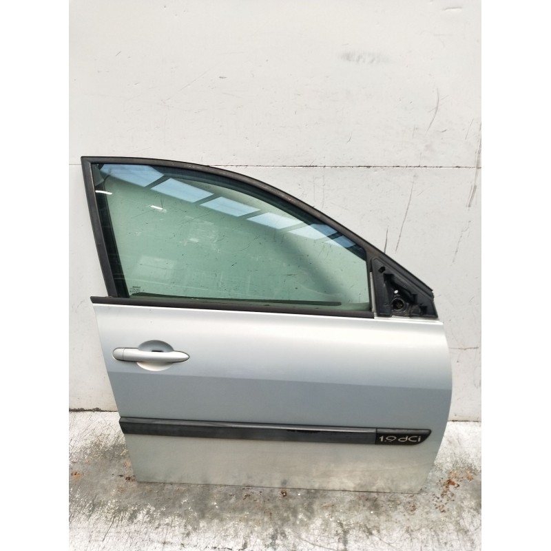 Recambio de puerta delantera derecha para renault megane ii (bm0/1_, cm0/1_) 1.9 dci (bm0g, cm0g) referencia OEM IAM  5P 2003