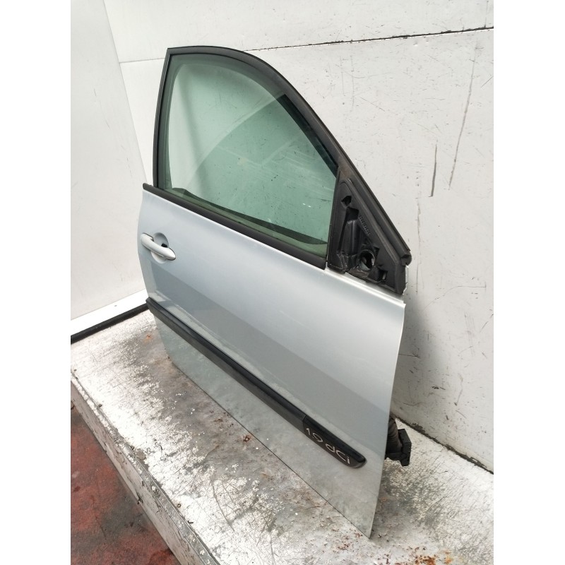 Recambio de puerta delantera derecha para renault megane ii (bm0/1_, cm0/1_) 1.9 dci (bm0g, cm0g) referencia OEM IAM  5P 2003