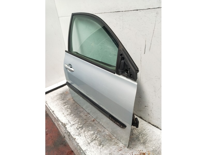 Recambio de puerta delantera derecha para renault megane ii (bm0/1_, cm0/1_) 1.9 dci (bm0g, cm0g) referencia OEM IAM  5P 2003