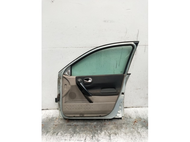 Recambio de puerta delantera derecha para renault megane ii (bm0/1_, cm0/1_) 1.9 dci (bm0g, cm0g) referencia OEM IAM  5P 2003